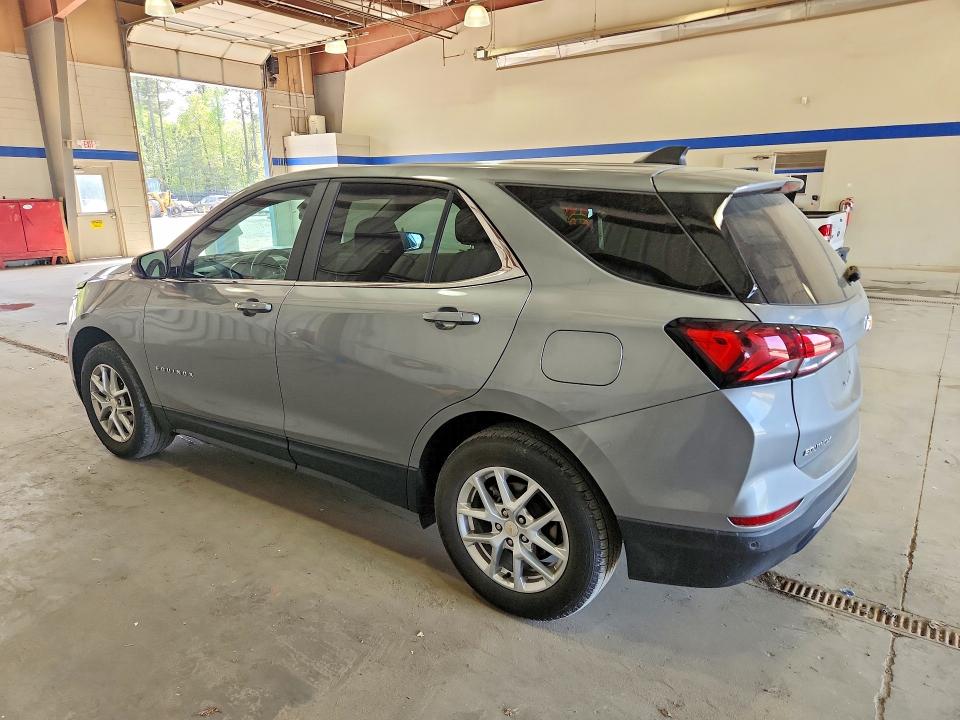 2024 Chevrolet Equinox VIN 3GNAXTEG3RL243249 COPART salvage auction — NORMAL WEAR, VA - CERTIFICATE OF TITLE, sold $10,300 on 2026-07-09 (photo 2)