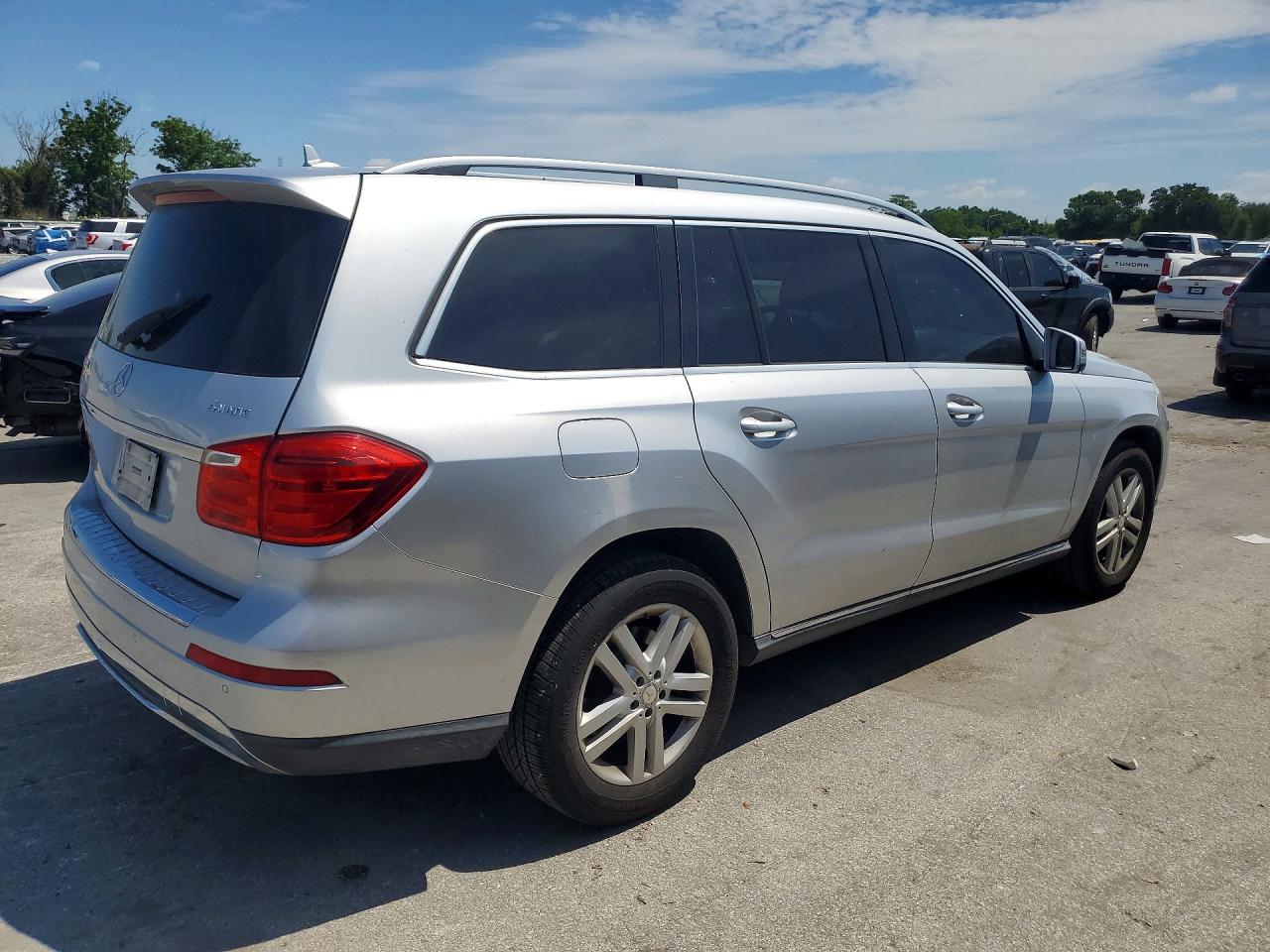 2014 Mercedes-Benz GL-Class VIN 4JGDF7CE2EA339548 COPART salvage auction — Minor Dent/Scratches, MT - CERTIFICATE OF TITLE (P), sold $3,050 on 2026-07-03 (photo 3)
