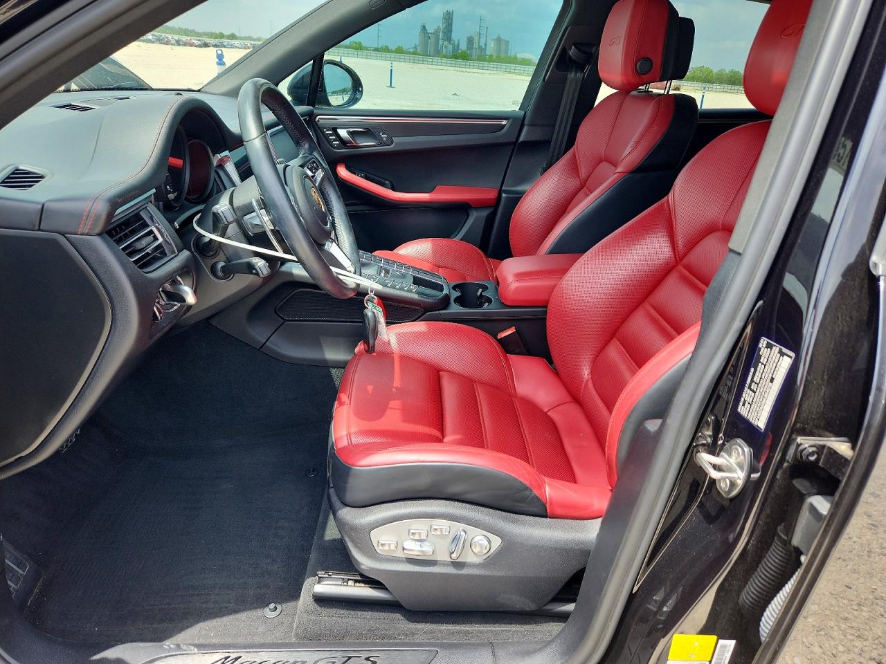2021 Porsche Macan VIN WP1AG2A53MLB54078 COPART salvage auction — Minor Dent/Scratches, TX - CERTIFICATE OF TITLE, sold $32,500 on 2026-07-02 (photo 7)