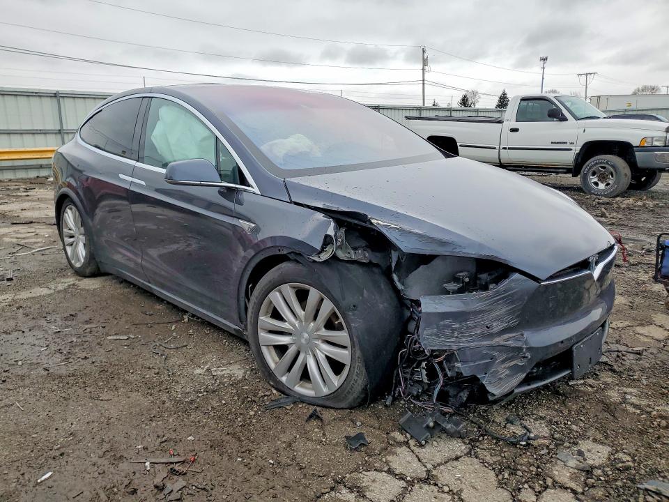 2016 Tesla Model x VIN 5YJXCAE21GF004415 COPART salvage auction — FRONT END, IN - CERT OF TITLE-SALVAGE TITLE, sold $3,450 on 2026-07-27 (photo 4)