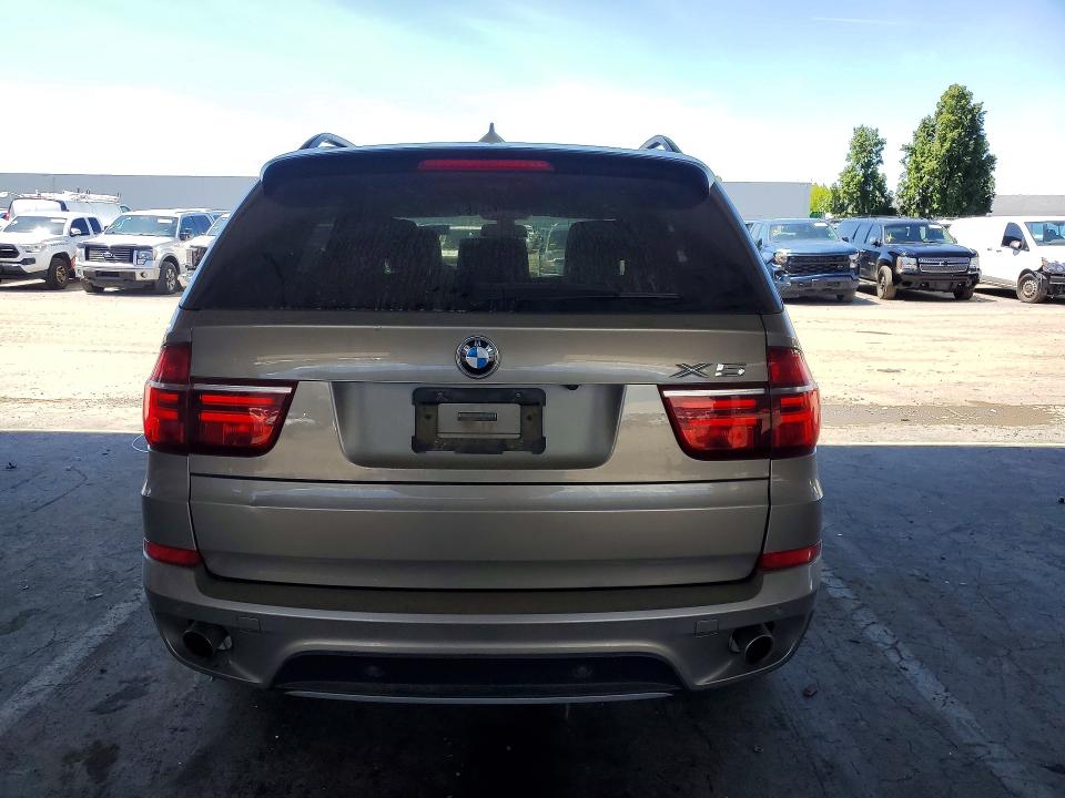 2011 BMW X5 VIN 5UXZV4C54BL738911 COPART salvage auction — MINOR DENT/SCRATCHES, Ca - Dis/Dlr/Exp Only Clean Title, sold $1,400 on 2026-07-02 (photo 6)