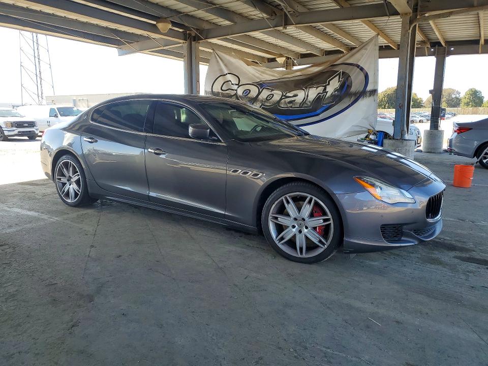 2015 Maserati Quattroporte VIN ZAM56RRA9F1145394 COPART salvage auction — MINOR DENT/SCRATCHES, Ca - Dis/Dlr/Exp Only Clean Title, sold $5,700 on 2026-07-21 (photo 4)