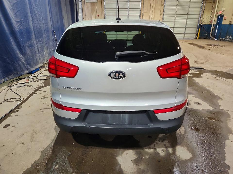 2016 Kia Sportage VIN KNDPBCACXG7850609 COPART salvage auction — MINOR DENT/SCRATCHES, MI - CERTIFICATE OF TITLE, sold $1,700 on 2026-07-10 (photo 6)