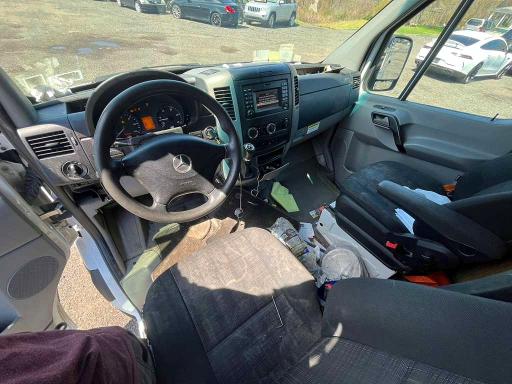 2017 Mercedes-benz Sprinter VIN WDAPE7CD5HP385696 COPART salvage auction — MINOR DENT/SCRATCHES, Ny - Certificate Of Title (P), sold $10,500 on 2026-08-06 (photo 5)