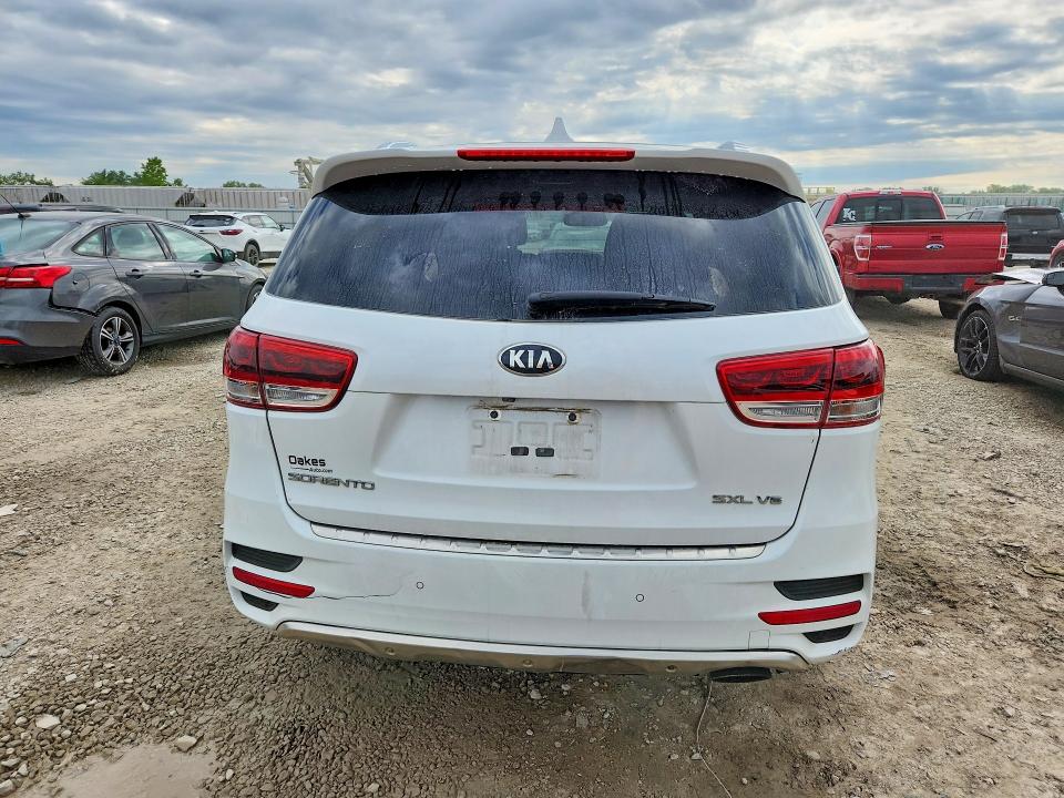 2017 Kia Sorento VIN 5XYPKDA50HG283032 COPART salvage auction — MECHANICAL, Fl - Dealer Only Clean Title (P), sold $2,450 on 2026-07-09 (photo 6)