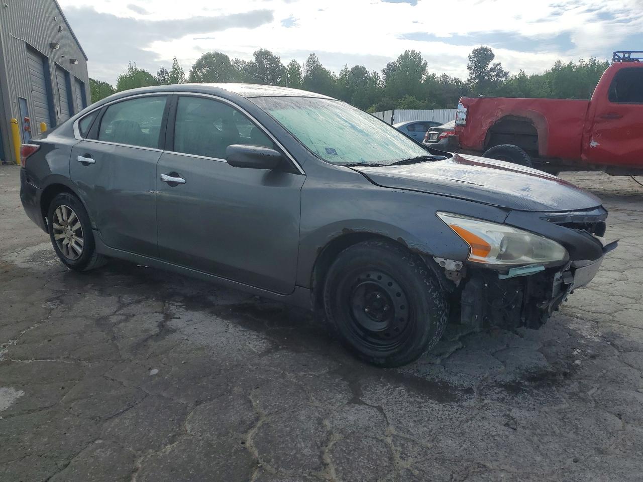 2015 Nissan Altima VIN 1N4AL3AP2FN353527 COPART salvage auction — Front End, IL - SALVAGE CERTIFICATE, sold $425 on 2026-07-09 (photo 4)