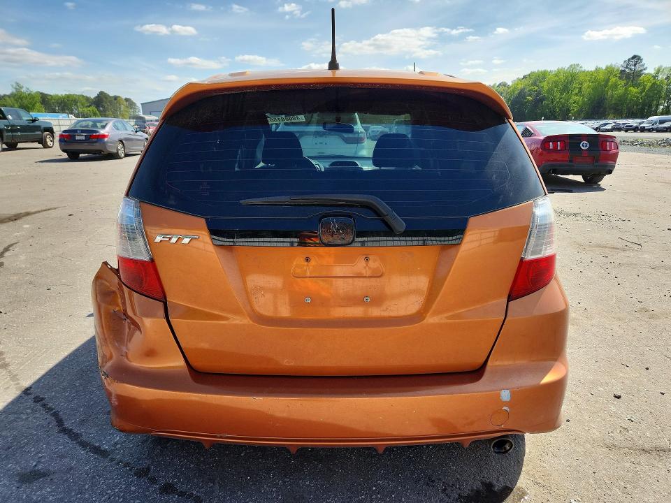 2011 Honda Fit VIN JHMGE8H59BC004238 COPART salvage auction — REAR END, Nc - Salvage Certificate Of Title, sold $450 on 2026-07-23 (photo 6)