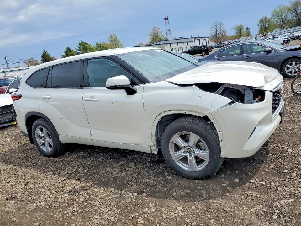 2021 Toyota Highlander VIN 5TDBZRBH8MS533321 COPART salvage auction — FRONT END, MD - CERT OF SALVAGE > 75% DAMAGE, sold $14,000 on 2026-07-06 (photo 4)