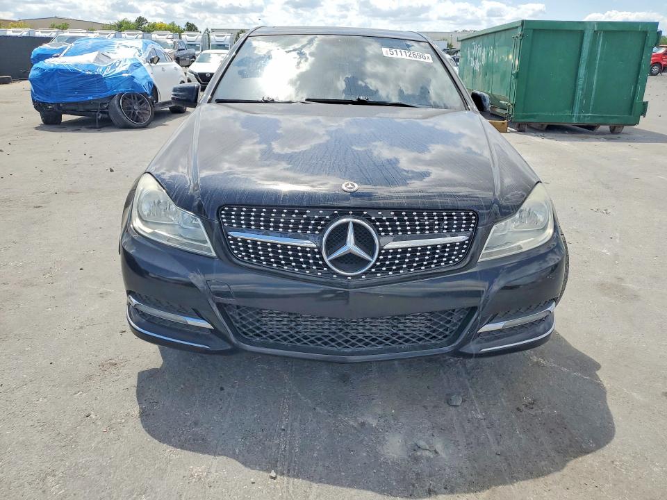 2013 Mercedes-benz C-klasse VIN WDDGF4HB3DR272947 COPART salvage auction — MINOR DENT/SCRATCHES, Fl - Certificate Of Title, sold $1,250 on 2026-07-07 (photo 5)
