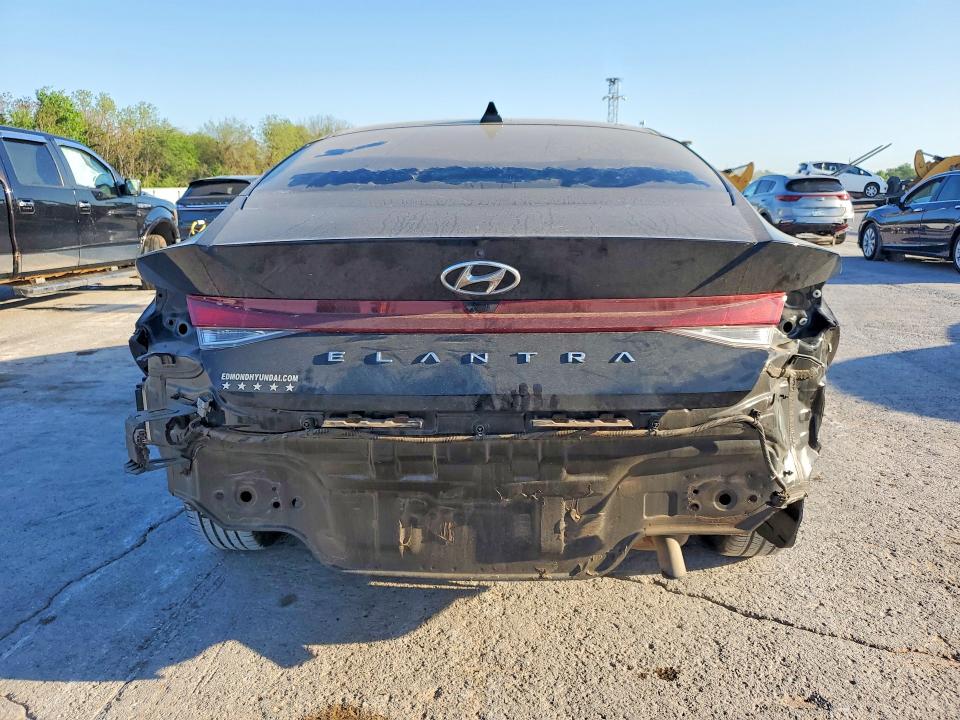 2023 Hyundai Elantra VIN KMHLM4AG9PU395282 COPART salvage auction — REAR END, OK, sold $825 on 2026-07-30 (photo 6)