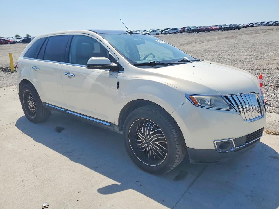 2012 Lincoln Mkx VIN 2LMDJ8JK9CBL10602 COPART salvage auction — FRONT END, Id - Salvage Certificate Of Title, sold $925 on 2026-07-23 (photo 4)