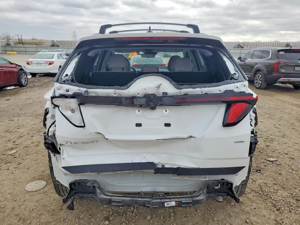 2026 Hyundai Tucson VIN 5NMJBCDE3TH607391 COPART salvage auction — REAR END, Salvage Title, sold $11,700 on 2026-07-30 (photo 6)