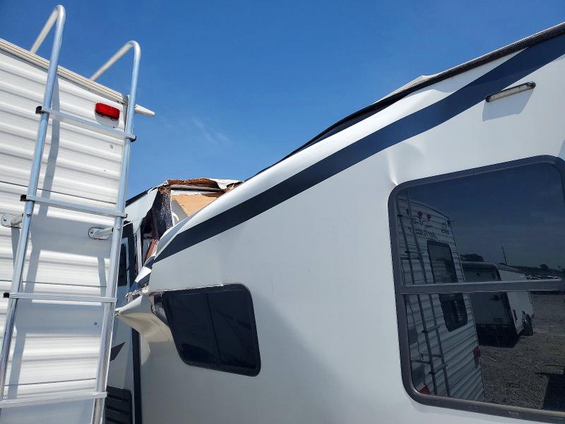 2022 Heartland rv VIN 5SFCB382XNE489058 COPART salvage auction — ROOF, MO - SALVAGE CERTIFICATE OF TITLE, sold $2,100 on 2026-07-16 (photo 9)
