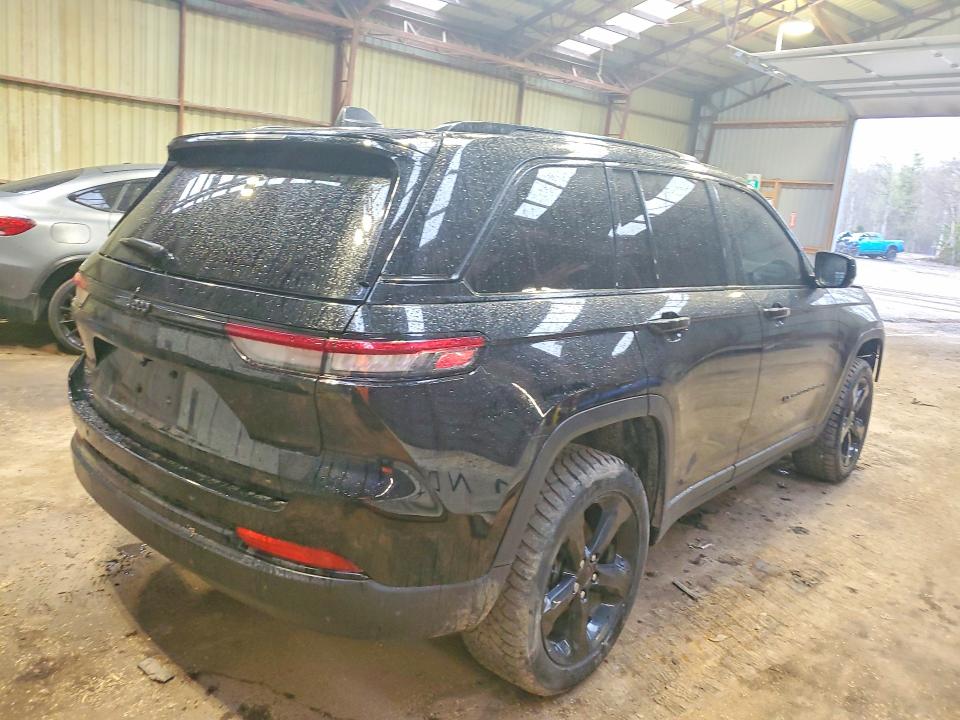 2024 Jeep Cherokee VIN 1C4RJHAG2RC250351 COPART salvage auction — FRONT END, On - Permit Salvage, sold $13,800 on 2026-07-02 (photo 3)