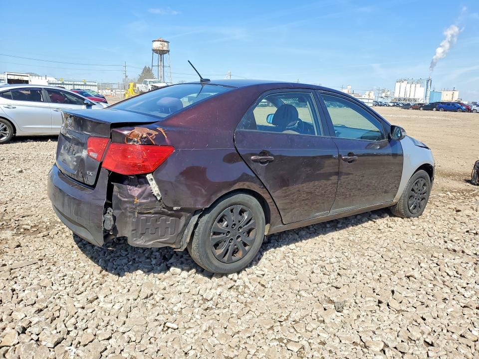 2010 Kia Forte VIN KNAFU4A28A5310176 COPART salvage auction — REAR END, Il - Salvage Certificate, sold $225 on 2026-07-06 (photo 3)