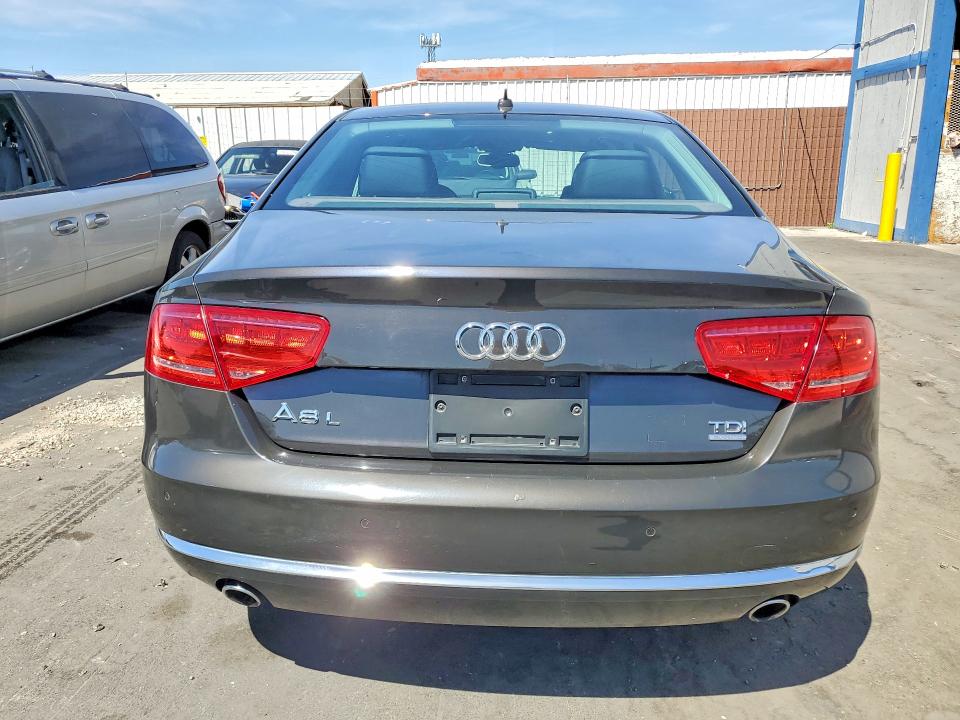 2014 Audi A8 VIN WAURMAFD8EN002419 COPART salvage auction — MINOR DENT/SCRATCHES, Fl - Certificate Of Title, sold $4,750 on 2026-07-20 (photo 6)