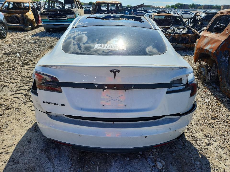 2015 Tesla Model s VIN 5YJSA1S22FF082785 COPART salvage auction — Burn Engine, IN - CERTIFICATE OF TITLE, sold $200 on 2026-07-27 (photo 6)