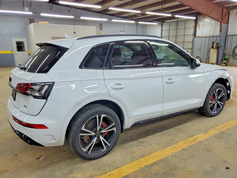 2025 Audi Q5 VIN WA1EAAFY9S2051780 COPART salvage auction — FRONT END, NC - SALVAGE CERTIFICATE OF TITLE, sold $375 on 2026-07-29 (photo 3)