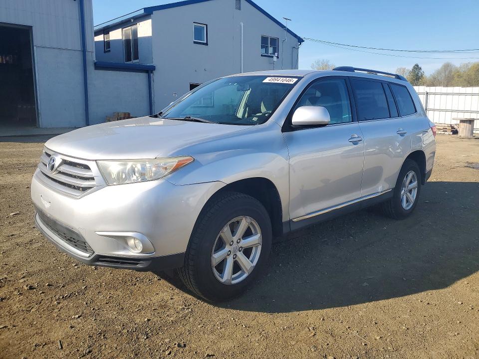 2013 Toyota Highlander VIN 5TDBK3EH6DS190554 COPART salvage auction — MINOR DENT/SCRATCHES, Salvage Title, sold $4,650 on 2026-07-29 (photo 1)