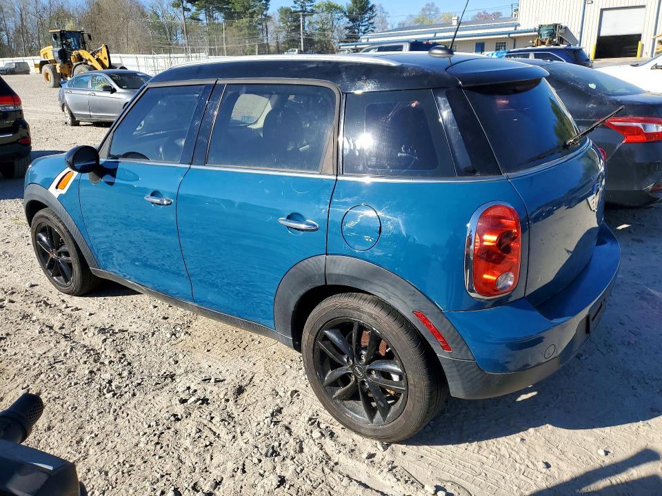 2012 Mini Cooper VIN WMWZB3C50CWM30619 COPART salvage auction — MINOR DENT/SCRATCHES, MA, sold $400 on 2026-07-09 (photo 2)