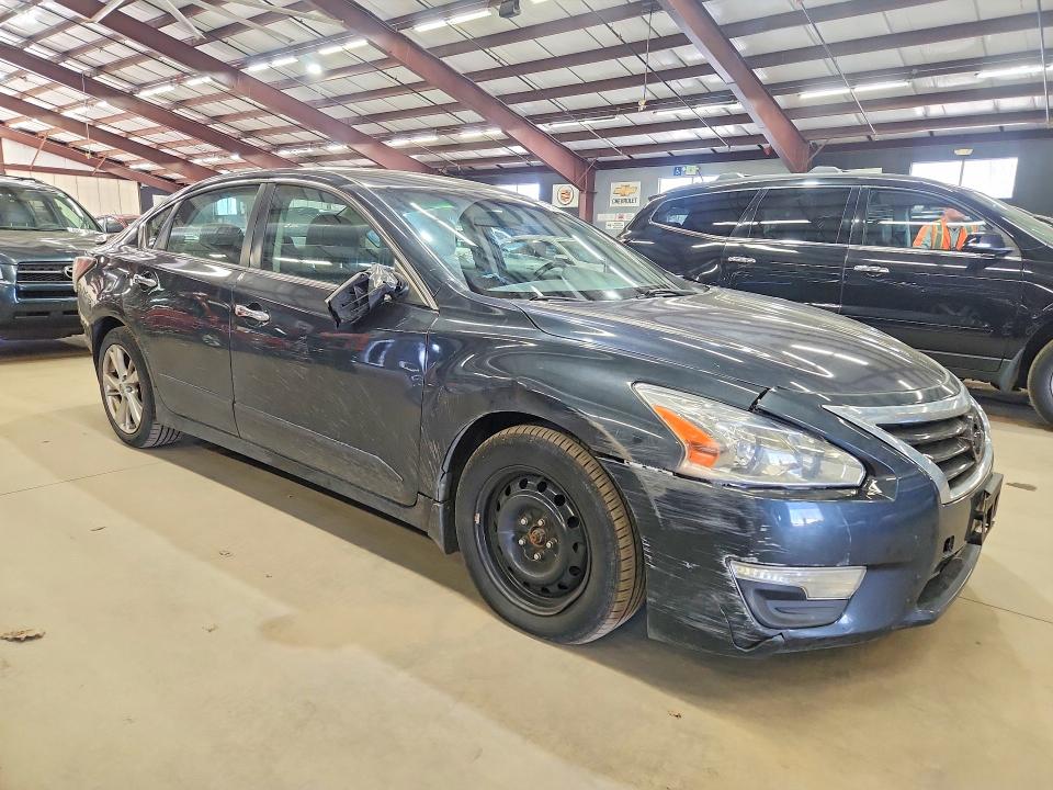 2014 Nissan Altima VIN 1N4AL3AP4EC106455 COPART salvage auction — REAR END, MA - CERTIFICATE OF TITLE, sold $900 on 2026-07-03 (photo 4)