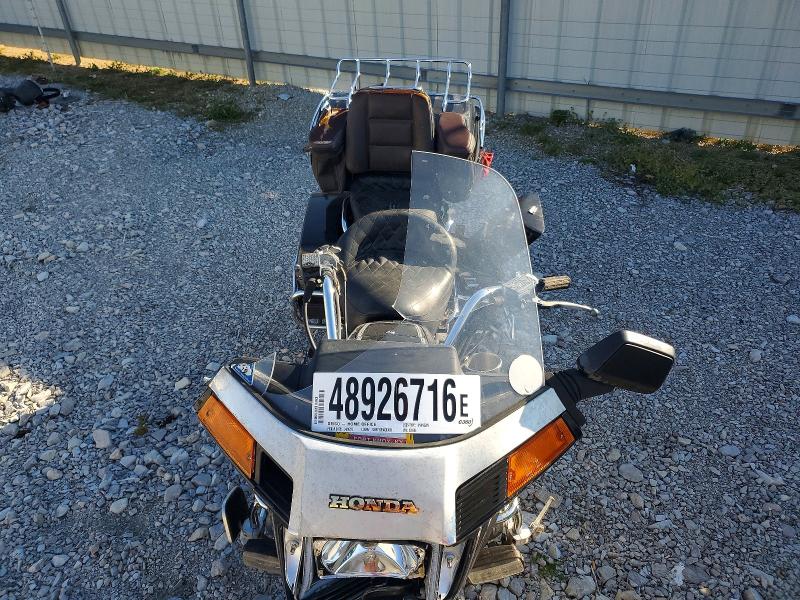1986 Honda Gl1200 VIN 1HFSC141XGA205988 COPART salvage auction — ROLLOVER, Id - Salvage Certificate Of Title, sold $30 on 2026-07-09 (photo 5)