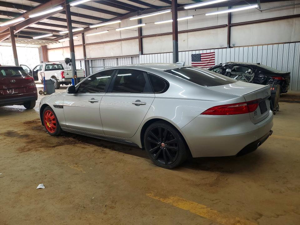 2018 Jaguar Xf VIN SAJBG4FV9JCY67218 COPART salvage auction — NORMAL WEAR, Sc - Dealer Only Clean Title (P), sold $7,400 on 2026-07-29 (photo 2)