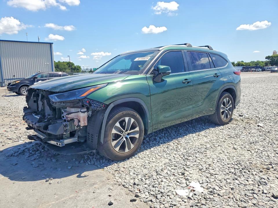 2023 Toyota Highlander VIN 5TDKDRAH5PS512611 COPART salvage auction — FRONT END, Salvage Title, sold $12,200 on 2026-07-22 (photo 1)