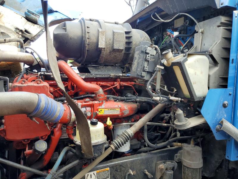 2016 Kenworth T800 VIN 1XKDD49X5GJ130121 COPART salvage auction — ROLLOVER, NC - SALVAGE CERTIFICATE OF TITLE, sold $2,000 on 2026-07-30 (photo 7)
