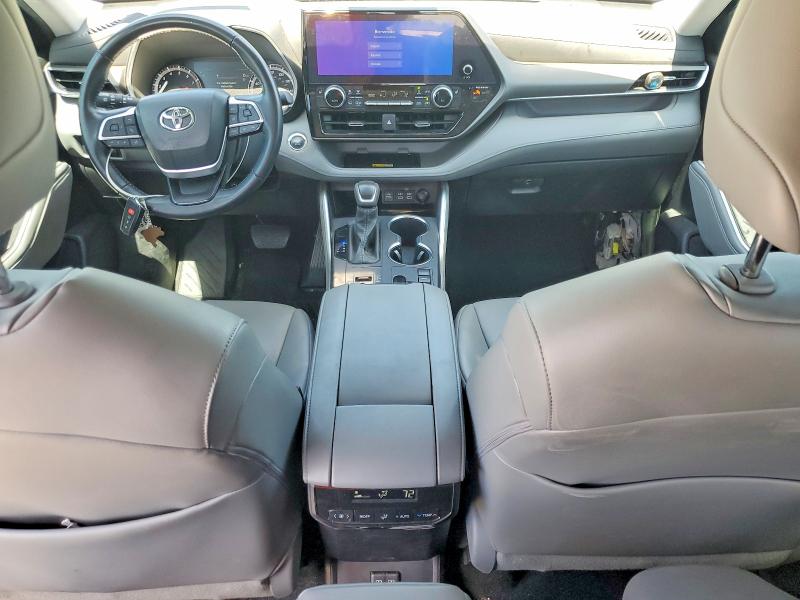 2023 Toyota Highlander VIN 5TDKDRAH5PS512611 COPART salvage auction — FRONT END, Salvage Title, sold $12,200 on 2026-07-22 (photo 8)