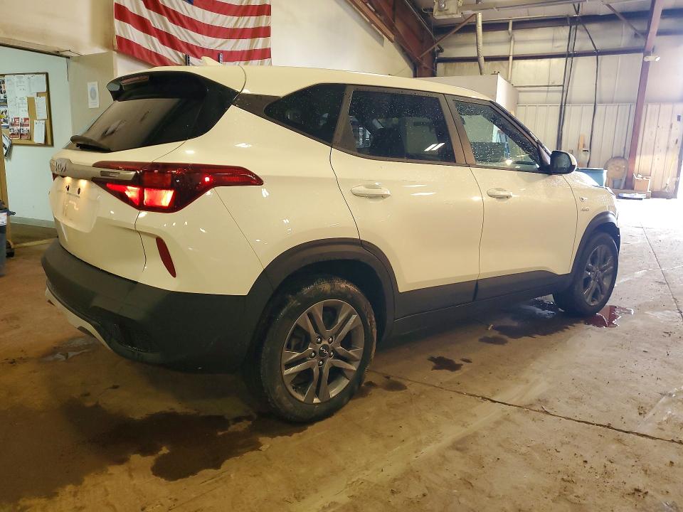 2023 Kia Seltos VIN KNDEPCAA1P7431992 COPART salvage auction — FRONT END, Mi - Certificate Of Title, sold $4,500 on 2026-07-10 (photo 3)