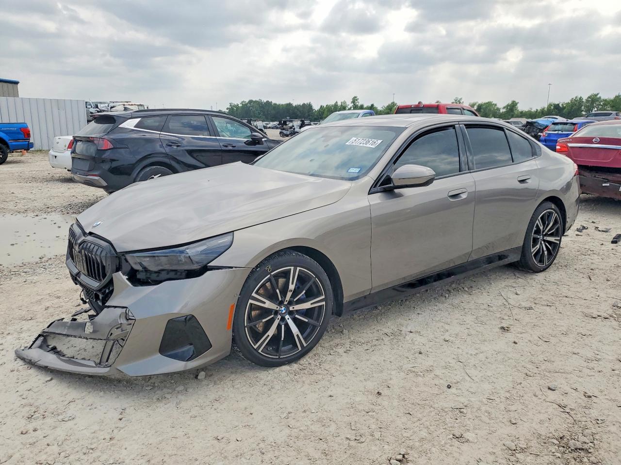 2026 BMW 5 Series VIN WBA43FJ06TCV41290 — COPART salvage auction photo