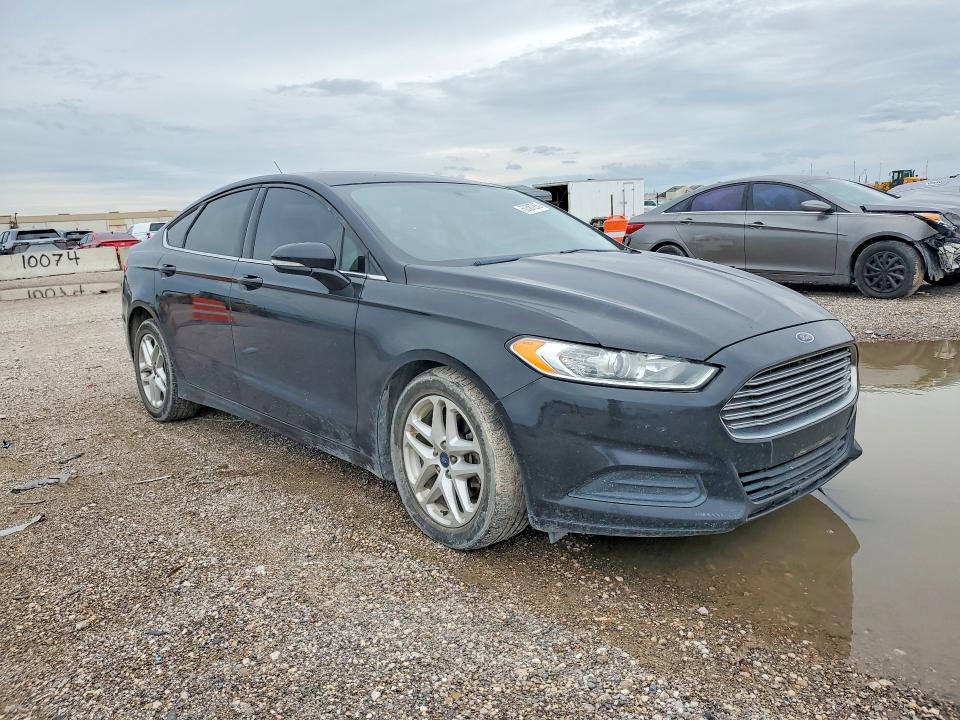2014 Ford Fusion VIN 1FA6P0HD9E5378217 COPART salvage auction — NORMAL WEAR, Tx - Certificate Of Title, sold $450 on 2026-07-09 (photo 4)