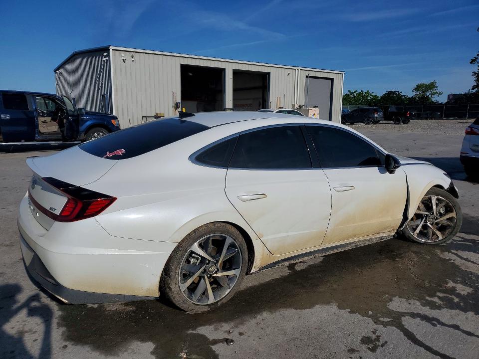 2021 Hyundai Sonata VIN 5NPEJ4J25MH067910 COPART salvage auction — FRONT END, Salvage Title, sold $2,750 on 2026-08-03 (photo 3)