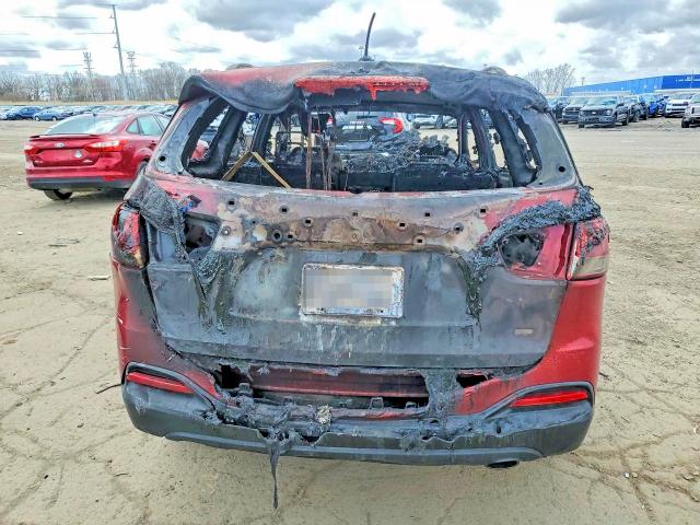2016 Kia Sorento VIN 5XYPG4A37GG096644 COPART salvage auction — BURN, Mi - Dealer Only Clean Title, sold $375 on 2026-07-07 (photo 6)