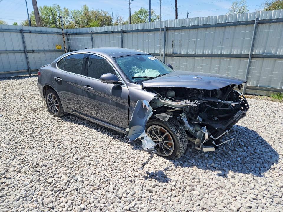2018 Alfa romeo Giulia VIN ZARFAEDNXJ7563985 COPART salvage auction — FRONT END, Oh - Public Repo Sale - Clean, sold $250 on 2026-07-14 (photo 4)