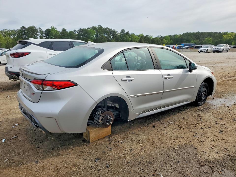 2020 Toyota Corolla VIN 5YFP4RCE3LP027962 COPART salvage auction — MINOR DENT/SCRATCHES, In - Certificate Of Title, sold $13,300 on 2026-07-07 (photo 3)