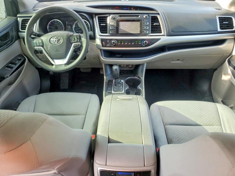 2018 Toyota Highlander VIN 5TDZZRFH7JS247223 COPART salvage auction — SIDE, Tx - Salvage Vehicle Title, sold $3,650 on 2026-07-06 (photo 8)