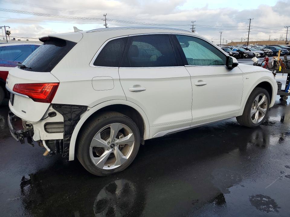 2022 Audi Q5 VIN WA1EAAFY6N2092856 COPART salvage auction — REAR END, CA - LIEN PAPERS-SALVAGE OR AC, sold $10,200 on 2026-07-22 (photo 3)