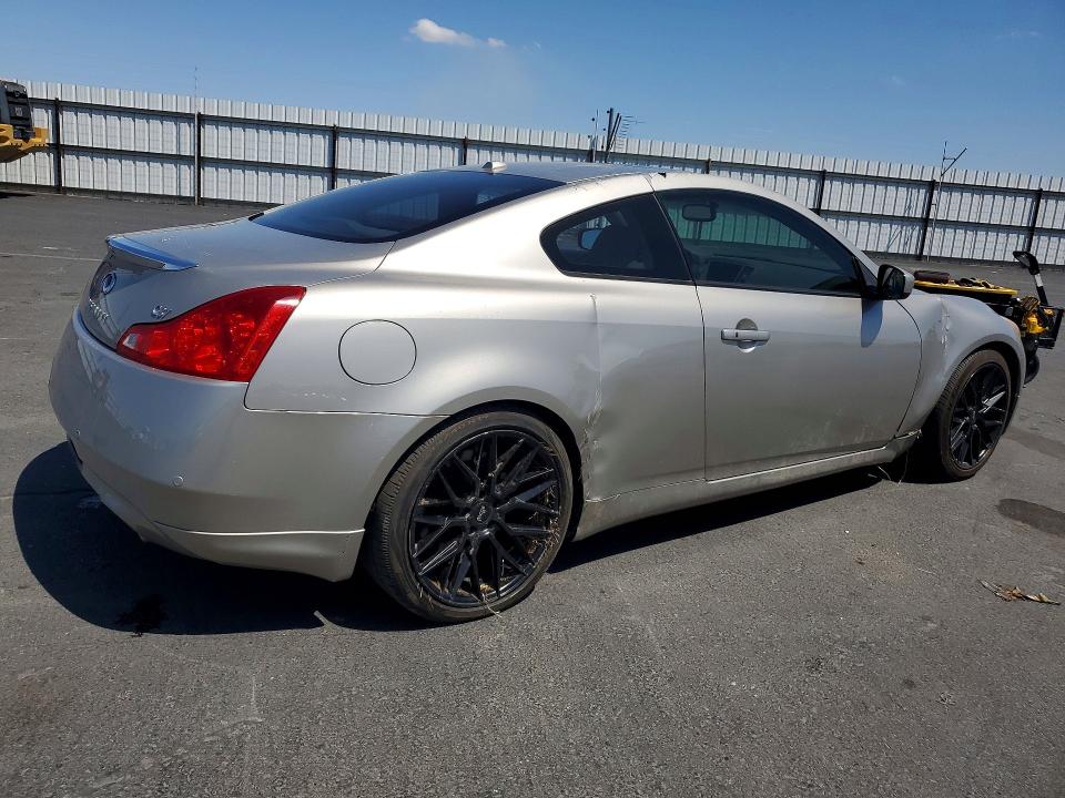 2010 Infiniti G37 VIN JN1CV6EK7AM103344 COPART salvage auction — ROLLOVER, CA - SALVAGE CERTIFICATE, sold $1,500 on 2026-07-16 (photo 3)