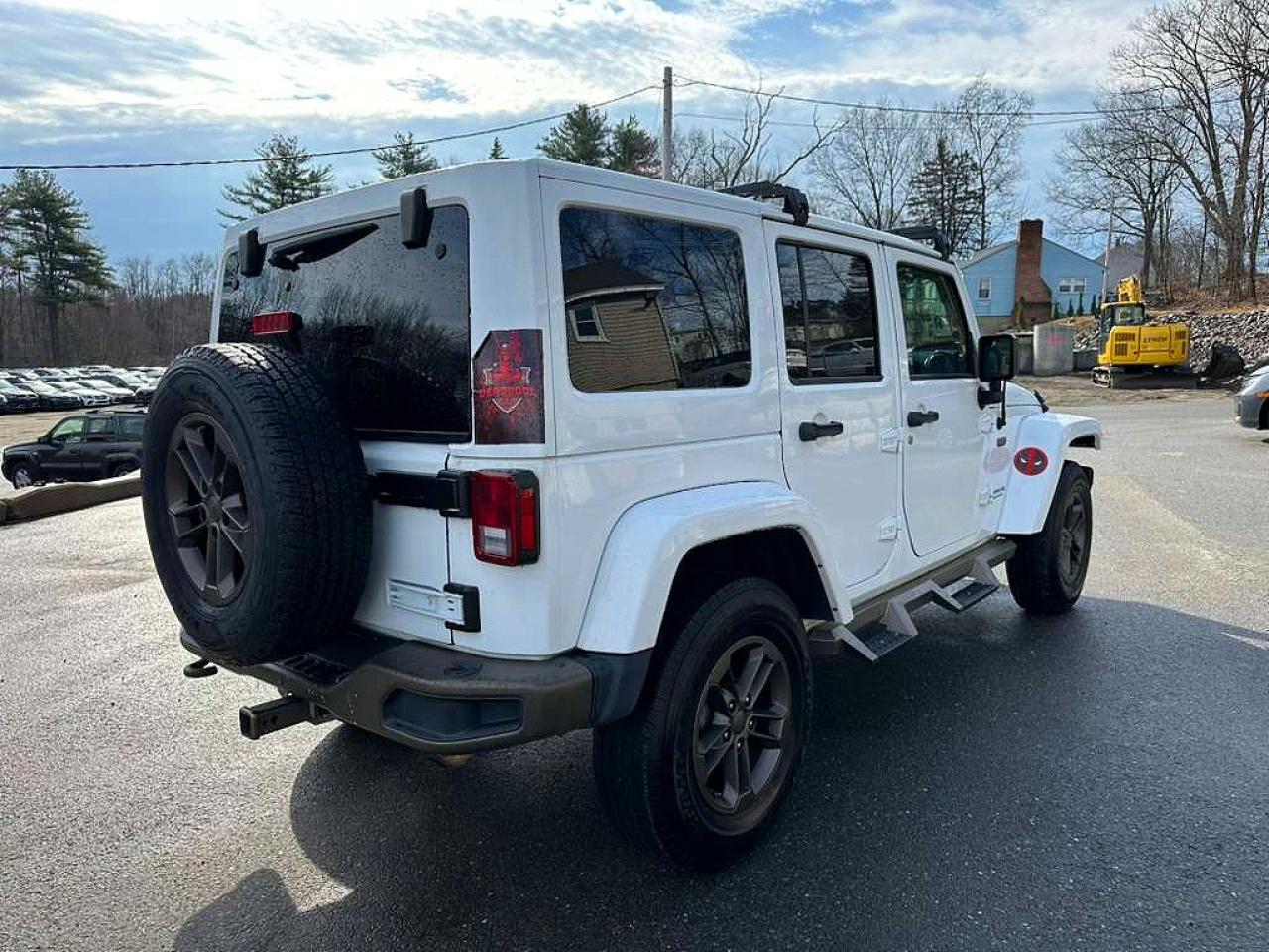 2017 Jeep Wrangler Unlimited VIN 1C4BJWEG9HL537281 COPART salvage auction — Minor Dent/Scratches, NC - CERTIFICATE OF TITLE, sold $9,700 on 2026-07-01 (photo 3)