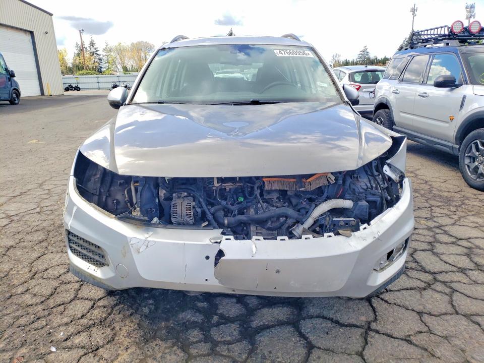 2017 Volkswagen Tiguan VIN WVGAV7AX9HK029325 COPART salvage auction — FRONT END, Or - Salvage Title Certificate, sold $1,200 on 2026-07-20 (photo 5)