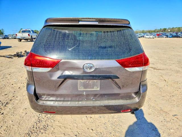 2011 Toyota Sienna VIN 5TDKA3DCXBS001202 COPART salvage auction — FRONT END, FL - CERTIFICATE OF TITLE, sold $775 on 2026-07-31 (photo 6)