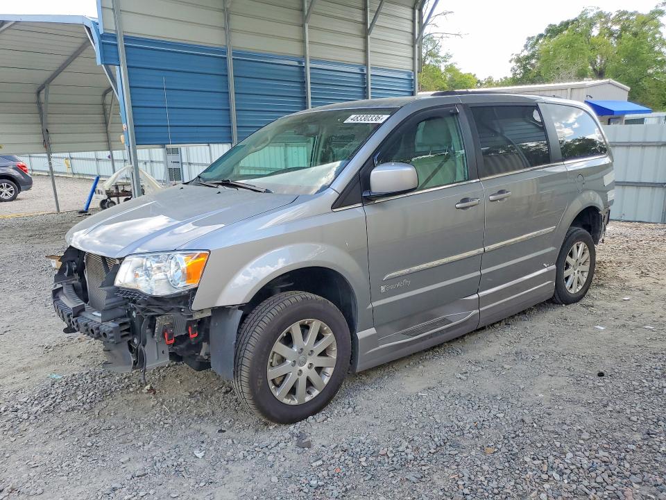 2015 Chrysler Voyager VIN 2C4RC1BG7FR572504 — COPART salvage auction photo