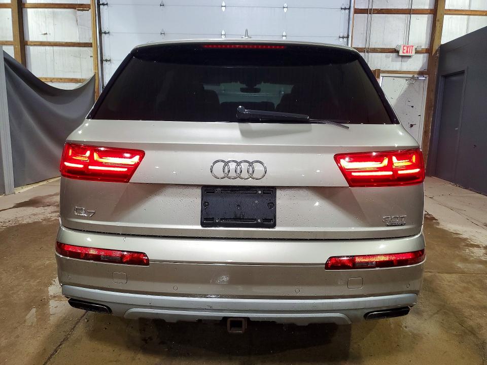 2017 Audi Q7 VIN WA1LAAF72HD036033 COPART salvage auction — MINOR DENT/SCRATCHES, Oh - Public Repo Sale - Clean, sold $1,150 on 2026-07-21 (photo 6)