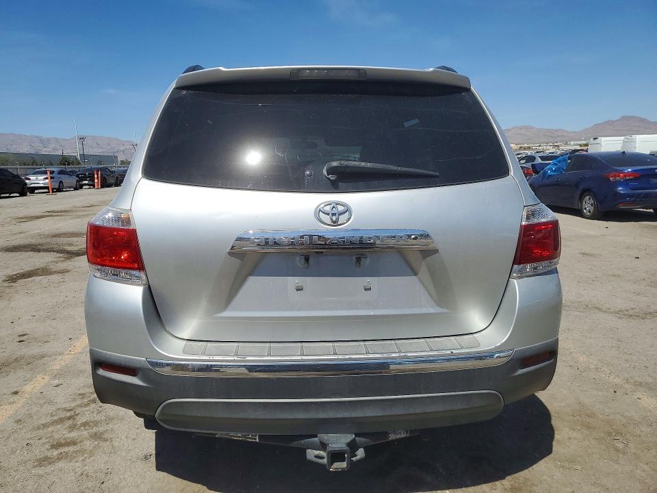 2011 Toyota Highlander VIN 5TDZK3EH1BS048527 COPART salvage auction — REAR END, NV - SALVAGE TITLE, sold $2,300 on 2026-07-28 (photo 6)
