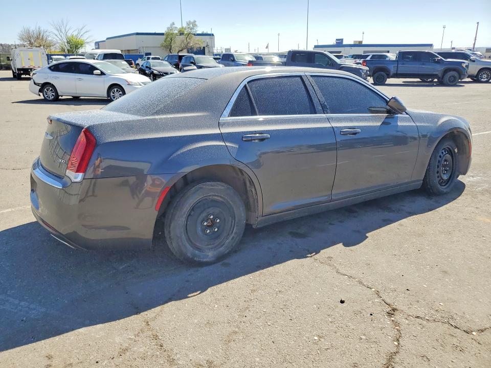 2019 Chrysler 300 VIN 2C3CCAAG8KH676026 COPART salvage auction — UNDERCARRIAGE, Tx - Salvage Vehicle Title, sold $3,500 on 2026-07-24 (photo 3)
