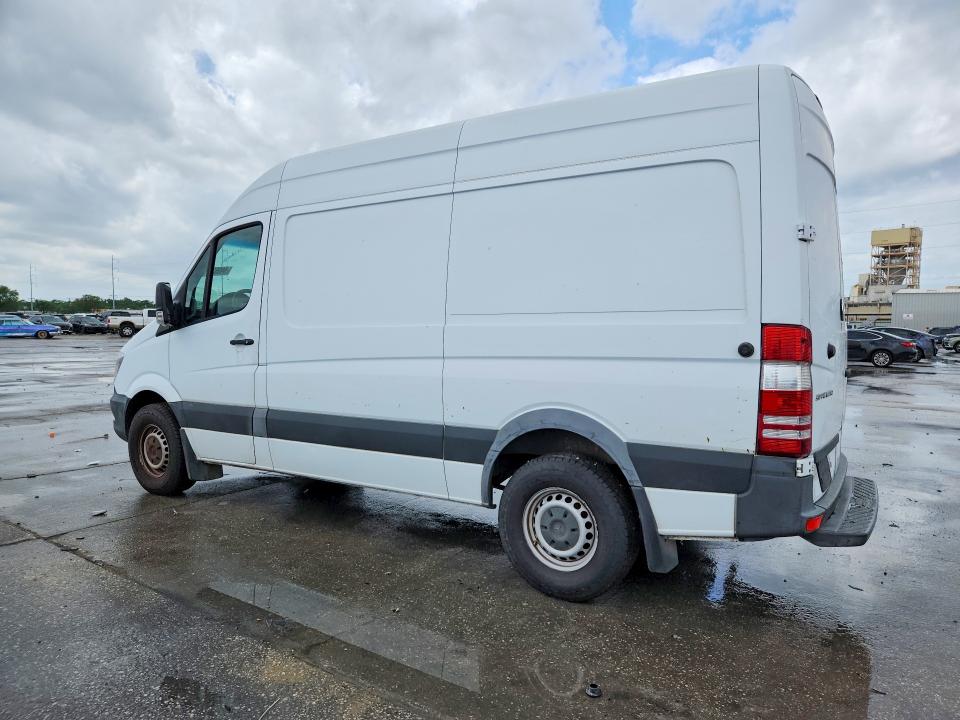 2017 Mercedes-benz VIN WD3PE7CDXHP531579 COPART salvage auction — NORMAL WEAR, La - Dealer Only Clean Title, sold $4,850 on 2026-07-08 (photo 2)