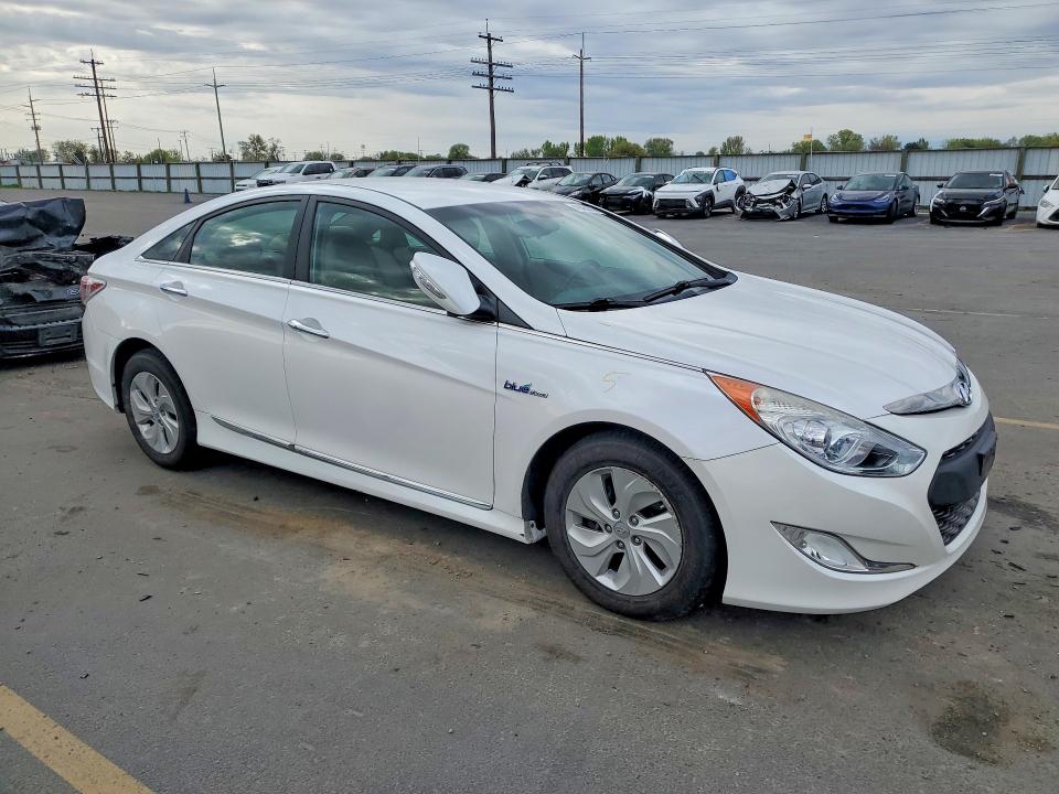 2015 Hyundai Sonata VIN KMHEC4A42FA136988 COPART salvage auction — FRONT END, ID - SALVAGE CERTIFICATE OF TITLE, sold $1,900 on 2026-07-09 (photo 4)