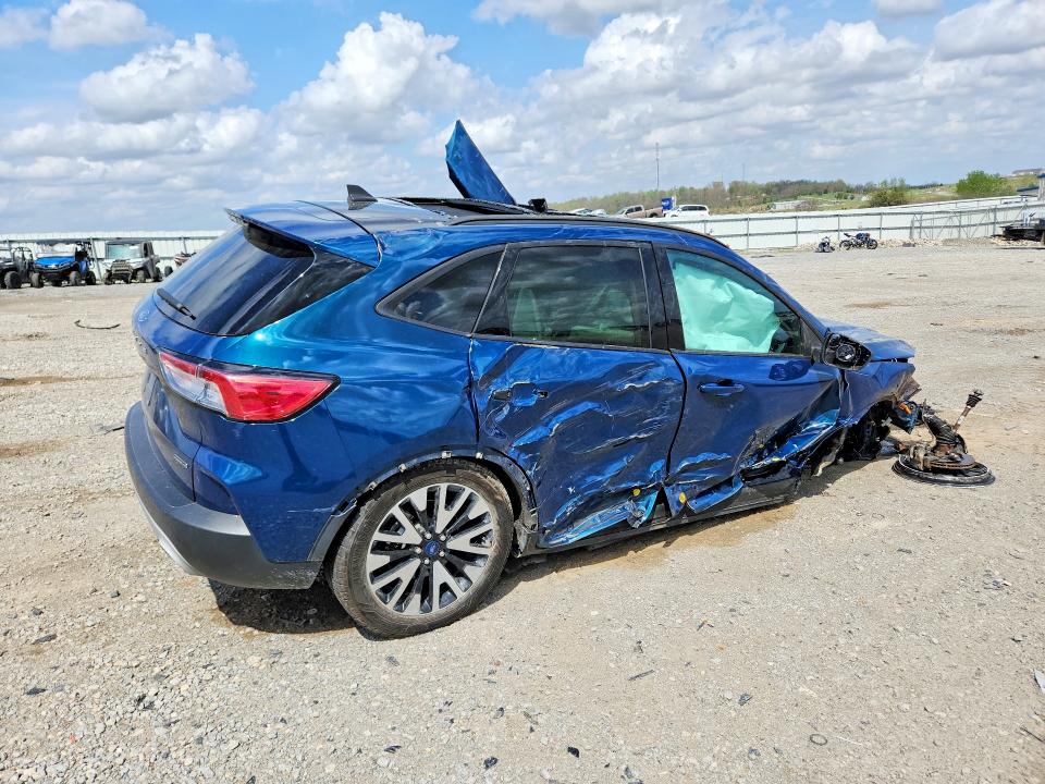 2020 Ford Escape VIN 1FMCU9BZ2LUC49944 COPART salvage auction — ALL OVER, Ky - Cert Of Title-Salvage, sold $325 on 2026-07-02 (photo 3)